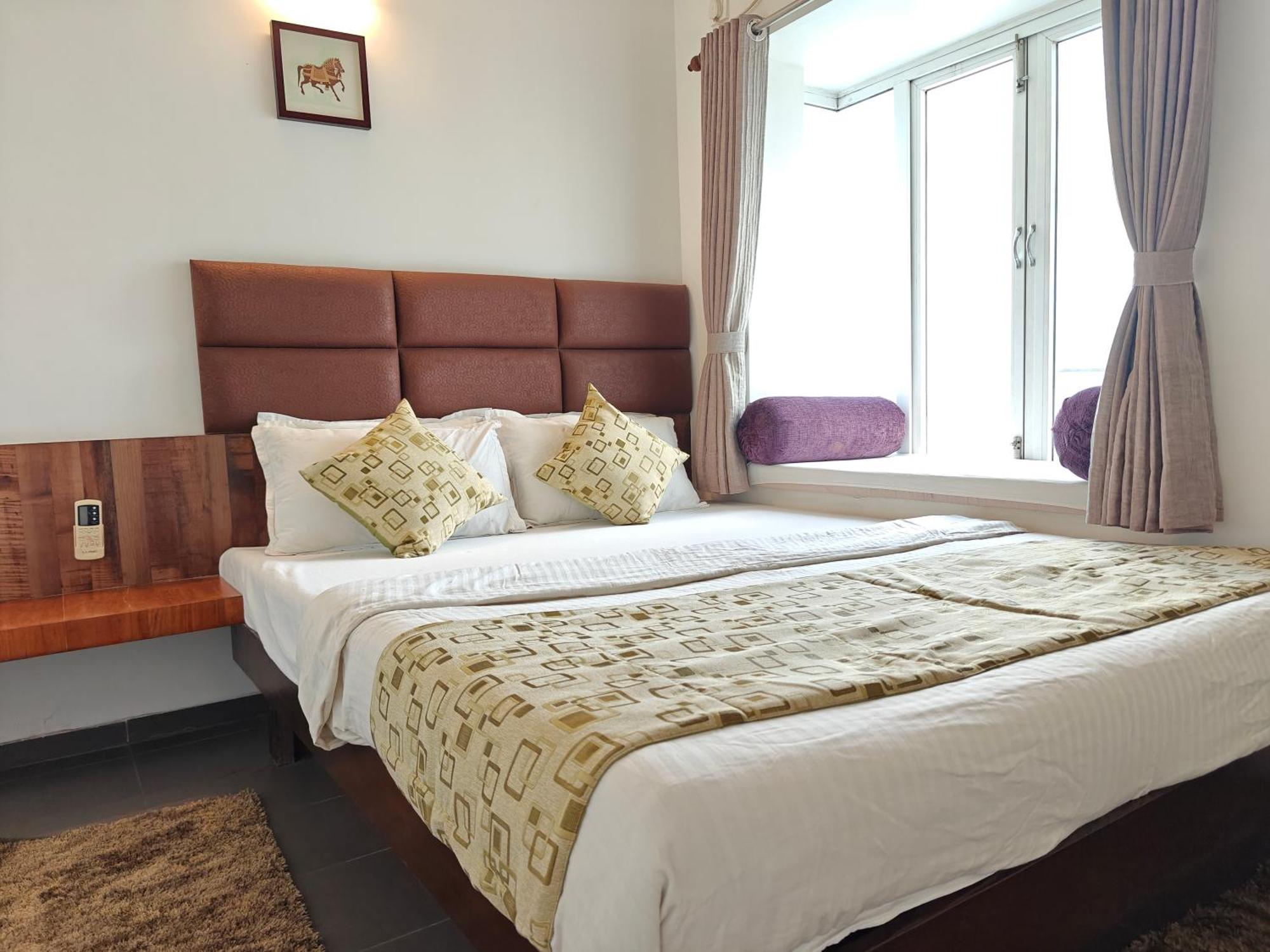 Chandralok Service Apartments Колхапур Екстер'єр фото